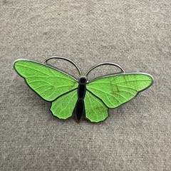 Vintage Butterfly Pins Brooches Jewelry Lot – Set of 6 (1-Trifari)