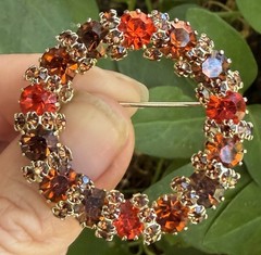 Vintage Orange brown Rhinestone circle Brooch Pin Jewelry