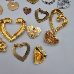 Vtg Heart Themed Brooch Pin Lot Rhinestone Enamel Mixed Styles Eras Materials