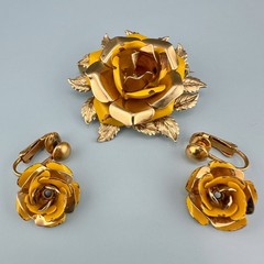 Vintage Yellow Enamel Flower Brooch Dangle Earrings Set Gold Tone Cabbage Rose