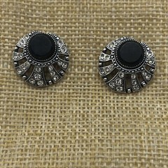 Vintage rhinestone black enamel stud earrings unsigned elegant