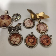 160 Pc Vintage To Now Mixed Jewelry Lot Necklaces Bracelets Brooches Rings Pins