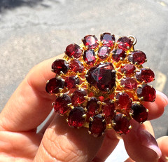 VICTORAN GENUINE RED ALMANDINE GARNET BROOCH PENDANT LRG MULTI TIERED HEART STN