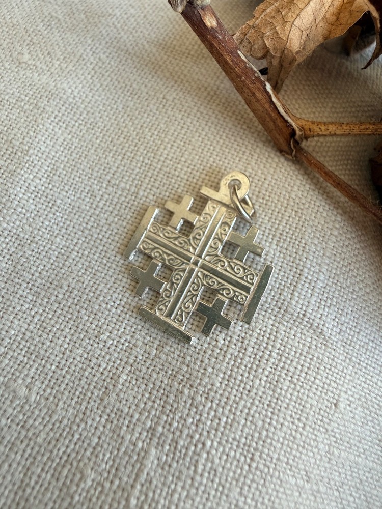 Vintage sterling silver pendant jerusalem cross