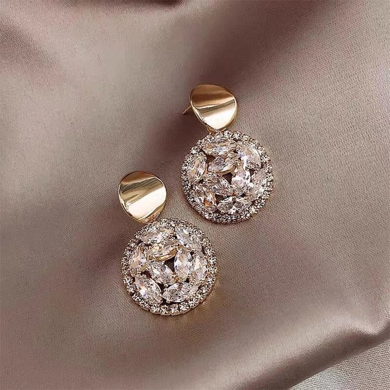 Gorgeous Cluster Halo Drop Earrings 2.3Ct Simulated Diamond 14K Yellow Gold Over