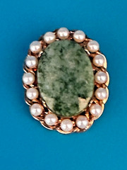 H.G. Brooch/Pendant Vintage 1/20 12K GF Green Tourmaline Stone Faux Pearl