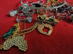 44-Piece Estate Jewelry Collection – Mixed Fashion Jewelry – Rings, Necklaces