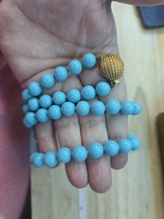 Vintage Robins Egg Blue Glass Bead 25.25″ necklace Hand Knotted Goldtone Clasp