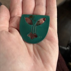 1940s/1950s Modernist Green Carved Bakelite Mask/Tiki Dress or Shoe Clip