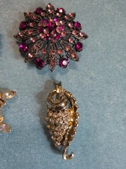 4 Vintage Brooch Lot. Premier Design, Liz Clairborne, Coro And An Unsigned…