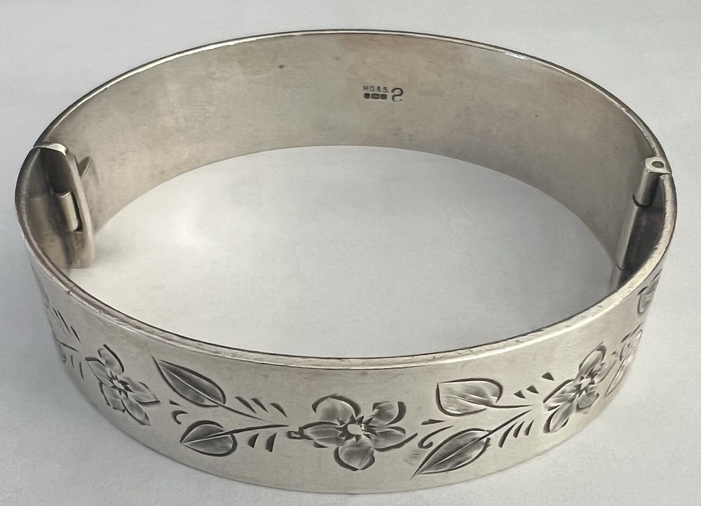 Vintage H.G.&S. English Sterling Silver Art Deco Hinged Bangle Bracelet 7″