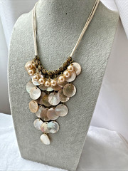 Gorgeous Waterfall statement polished shell pink pearly necklace gold abalone