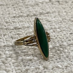 Vintage Gold Toned Sarah Coventry Marquise-Shaped Green Stone Adjustable Ring