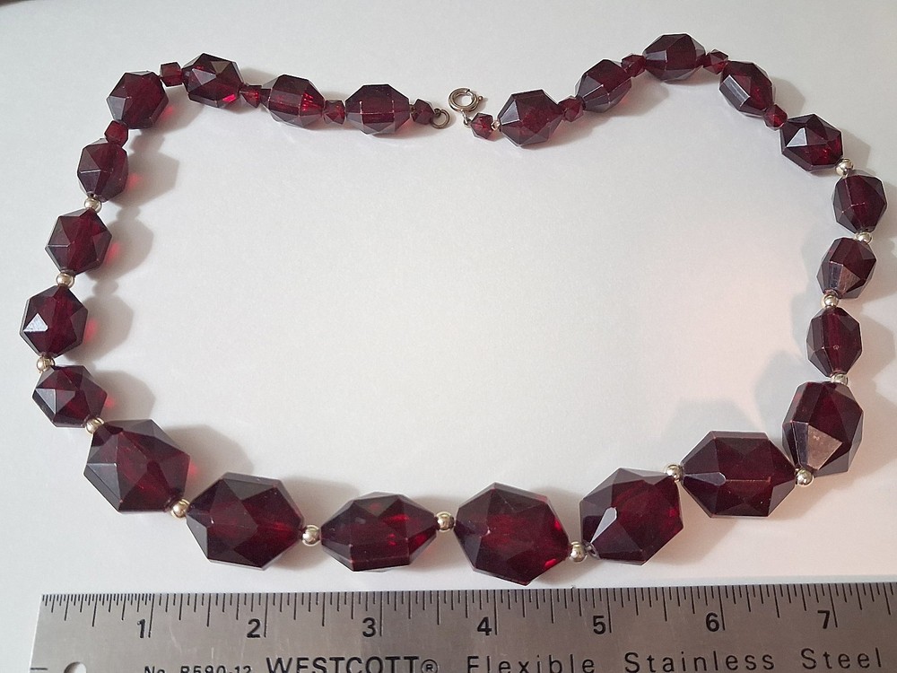 Vintage Ruby Red Plastic Faceted Graduated Bead Necklace 24 inch