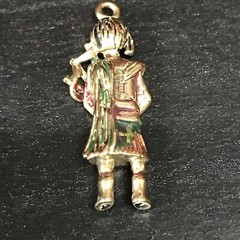 9K Vtg Scottish Full Highland Dress Enamel Bag Piper Kilt Charm Pendant 3.0 Gr