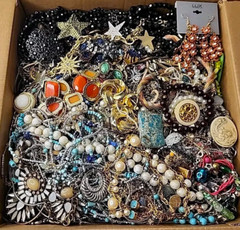 FREE SHIP 5 Pound Lb Unsearched Lot Jewelry VTG New Junk Art Craft Treasure Box