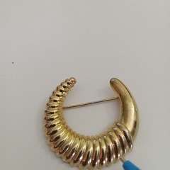Vintage Goldtone Brooch pin Statement Costume Jewlery FLAWED-tarnished