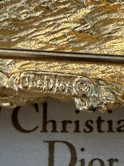 Christian Dior Classic Gold Tone Twisted Knotted Rope Round Brooch Pin, 1 1/2″