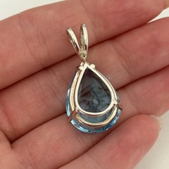 925 Sterling Silver Natural Swiss Blue Topaz Teardrop Pear Pendant 20 Carats