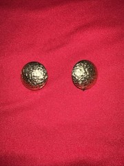 18kt RGP: Significa “18 Karat Rolled Gold Plate” (Planchado de Oro de 18 Quilate