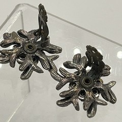 Vintage Selro Selini Aurora Borealis Rhinestone Clip-On Earrings Signed Floral