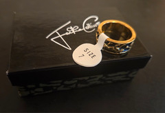Vintage JACKIE COLLINS Gold-tone and Black Enamel Panther Statement Ring~Size 7