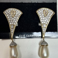SWAROVSKI Gold Tone Crystal and Briolette Drop Dangle Clip Earrings 2.5 in Long