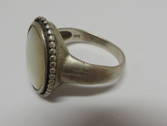 925 Sterling Silver Vintage Mother-of-Pearl Ring Size 10 or 11