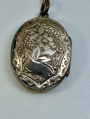 Antique Double Sided Rose Rolled Gold Fleur de Lys Flower Locket Necklace AS IS
