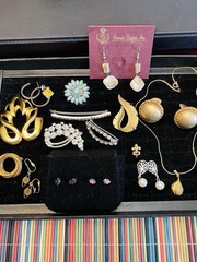 Jewelry Lot Ronte Diamond Dust Necklace Rhinestone Brooch Earrings 17 Pcs Vntg