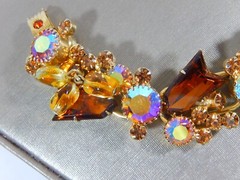 JULIANA D&E 5 LINK BRACELET RARE ARROW SHAPE RHINESTONE POURED GLASS DANGLES
