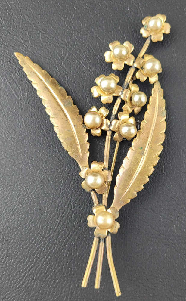 Vintage Floral Spray Gold Tone Metal With Faux Pearl Aged Patina READ