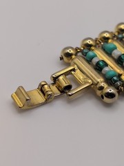 Vintage Estate Gold Tone Green Blue And White Seed Bead Bracelet 7.25″