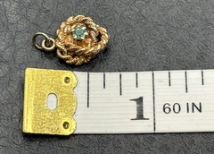Victorian 14K Yellow Gold Love Knot Rope Texture Emerald Pendant Or Charm VTG