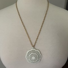 Vintage Large Round White Filigree Statement Pendant Gold Tone Necklace