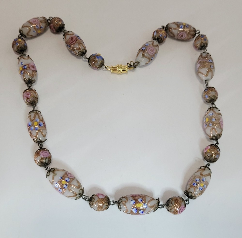 Venetian Murano Wedding Cake Glass Bead Necklace oval + round 16.5 inch vintage