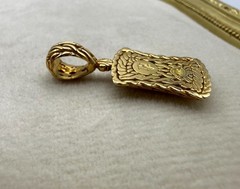 John Hardy 18 Karat Yellow Gold 0.66ctw Diamond Pendant