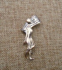 ERIC ORIGINALS Signed 2007 – 2008 Music Theme Person Brooch Pin Silver-tone A503