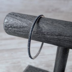 Vintage Bracelet Bangle – Dark Seed Beads on Metal 8.5″