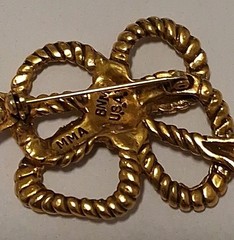 Vintage Metropolitan Museum of Art Signed MMA BNM USA Bow Rope Knot Brooch