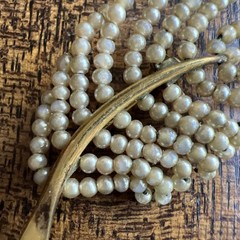 Antique Tiny Faux Seed Pearl Wired Feather Brooch; Beautiful!