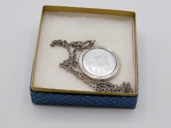 VINTAGE NECKLACE~COIN~UNITED STATES~1776~TWENTY D~24″ CHAIN~SILVER TONE