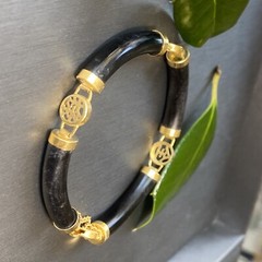 Vintage Jade Bracelet Estate Fine Jewelry Pre-Owned Black Pierced Shou 7″