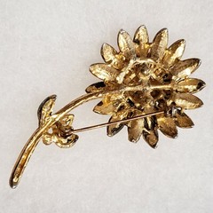 Vintage 1960’s Amber/Clear Rhinestone Goldtone Flower Brooch Pin w/ Secure Clasp
