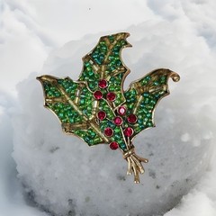Lauren Conrad LC Pin Brooch Holiday Christmas Holly Berry Enamel Rhinestone VTG