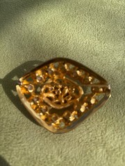 Elegant Vintage Style Gold Tone Rhinestone Brooch Pin