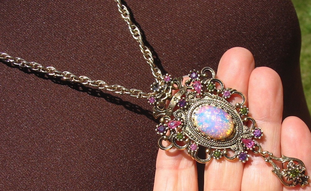 Vtg Sarah Coventry Victorian Contessa Glass Fire Opal Brooch Pendant Necklace