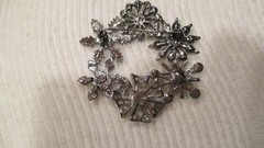Beautiful Vintage Gunmetal Black Aurora Borealis Rhinestone Snowflake Brooch KC