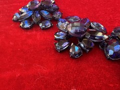 Vintage 1950s 1960s Montana Blue Heliotrope Rhinestone Flower Necklace