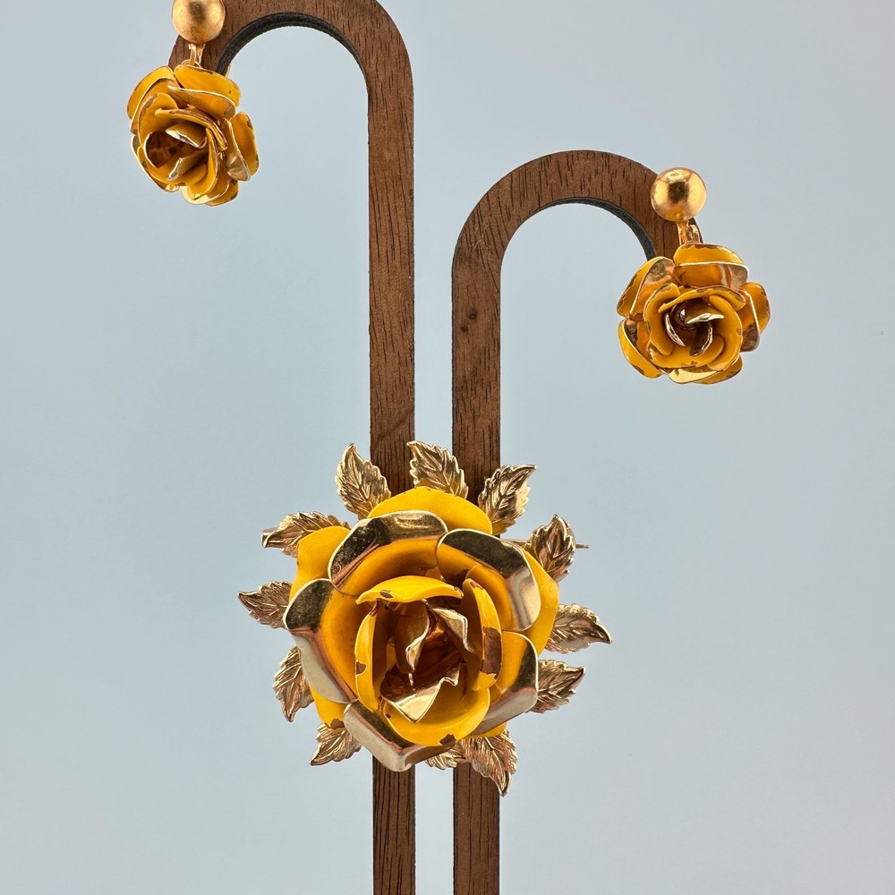Vintage Yellow Enamel Flower Brooch Dangle Earrings Set Gold Tone Cabbage Rose